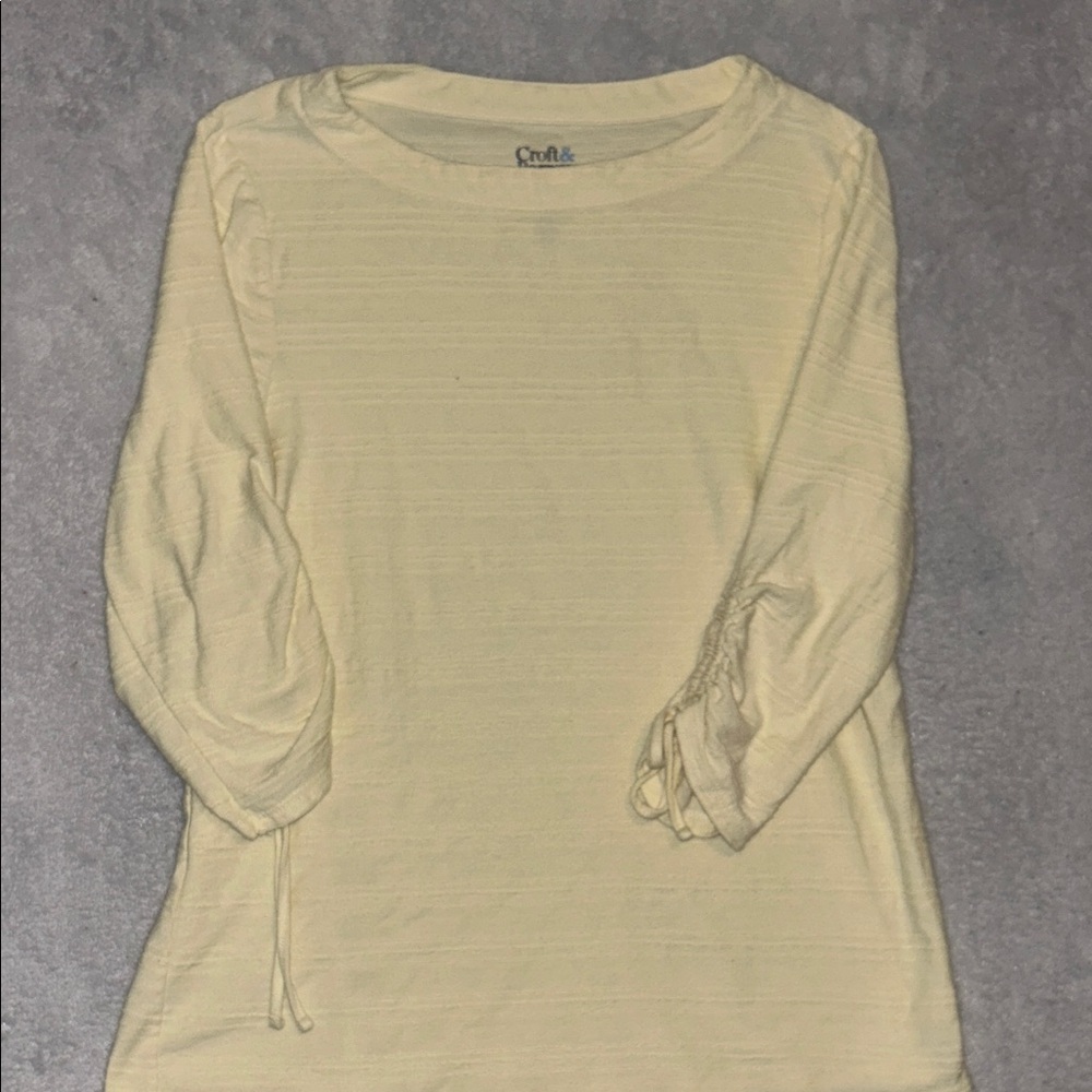 Croft & Barrow Light Yellow Long Sleeve Top